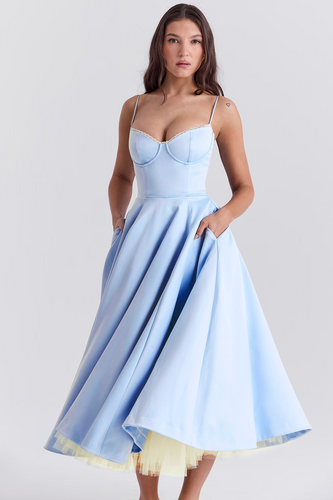 Amarae | Elegant slimming dress for women