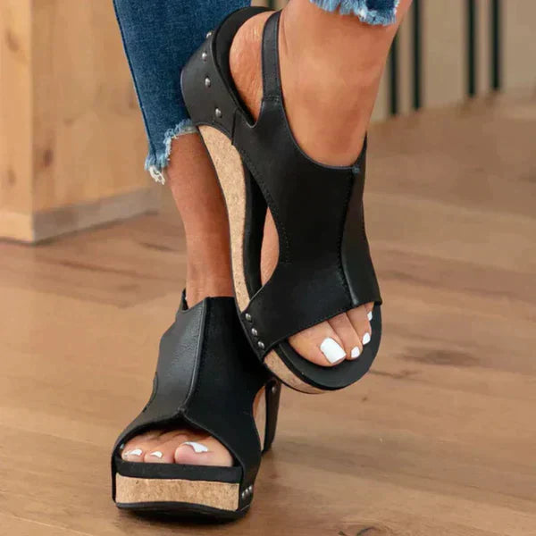 Lune London | Orthopedic Women's Sandals Design