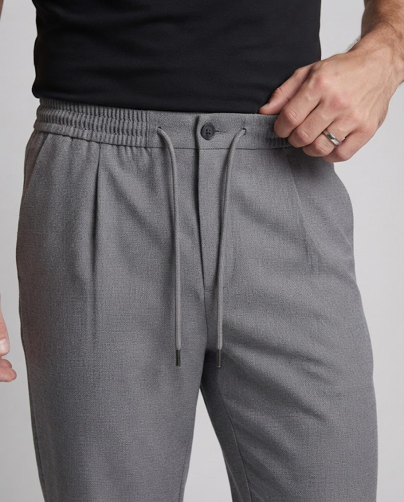 Men's Lightweight Relaxed Pants with Elastic Waistband, Drawstring and Soft Crease Amarae
