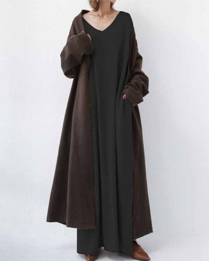 Lune London | Women's dress with V-neck and long sleeves