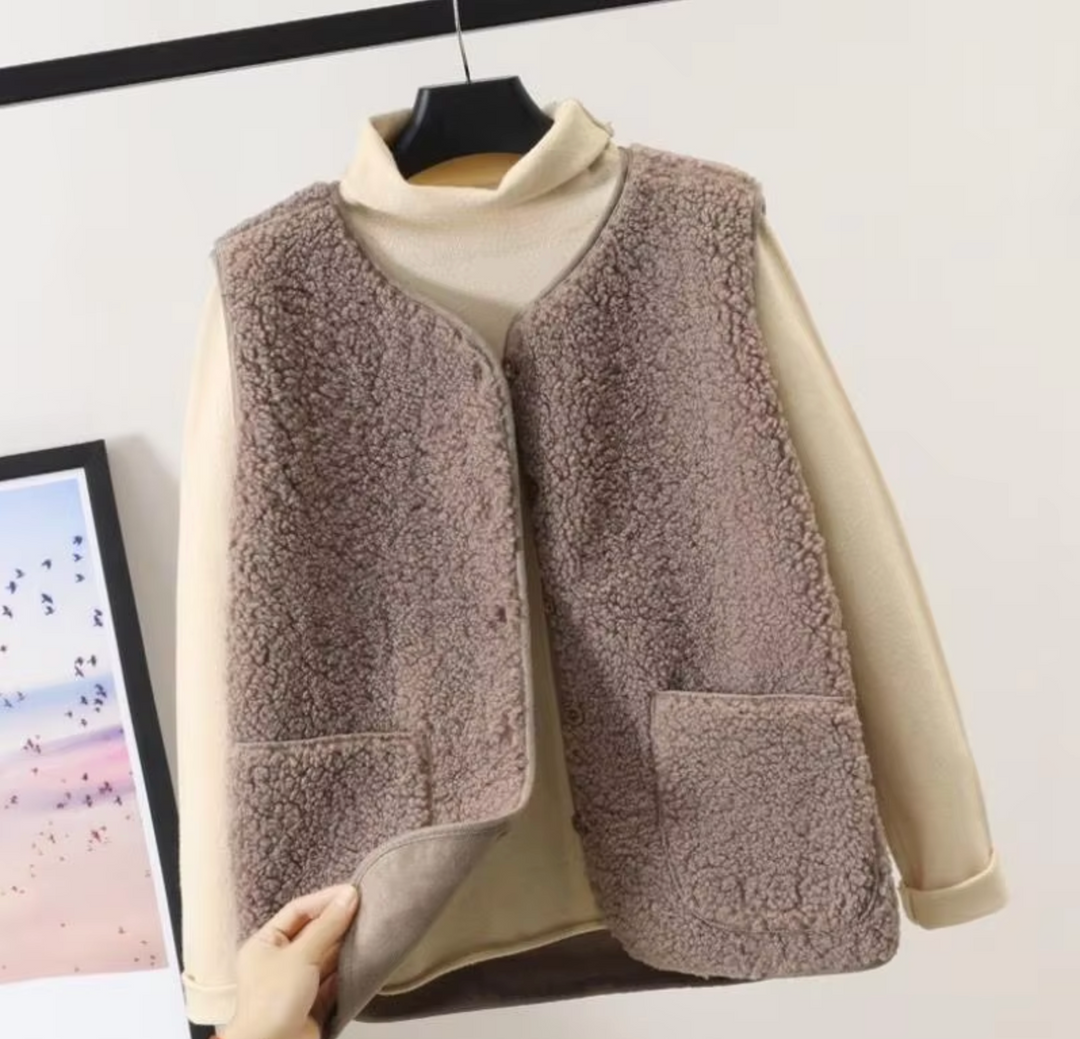 Amarae | Winter Fleece Vest