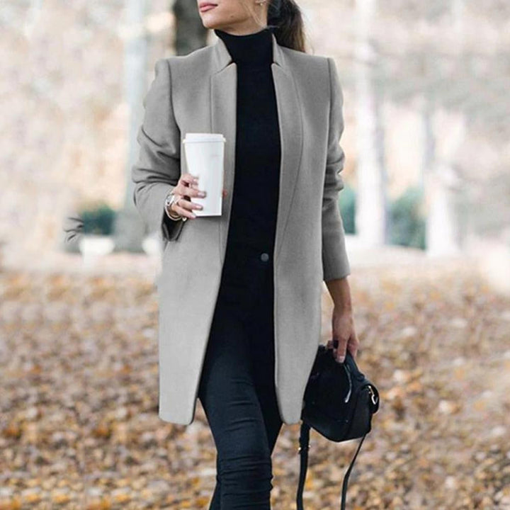 Amarae | Elegant Short Coat for Leisure and Business