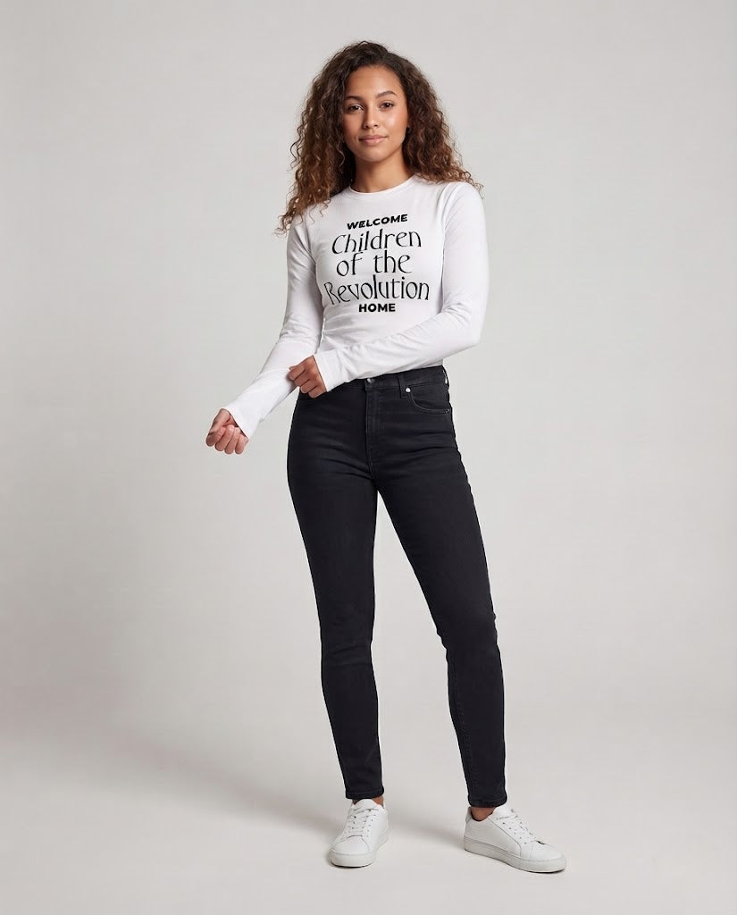 Women's Fitted Cropped Long Sleeve Shirt with Statement Print Amarae