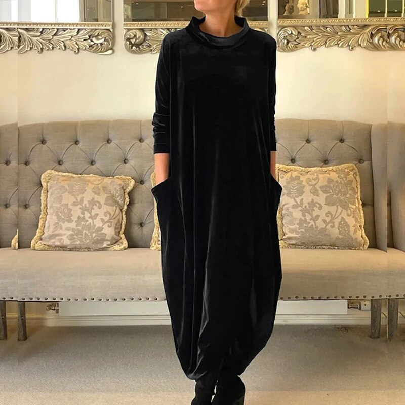 Lune London | Comfortable Velvet Dress with Pockets