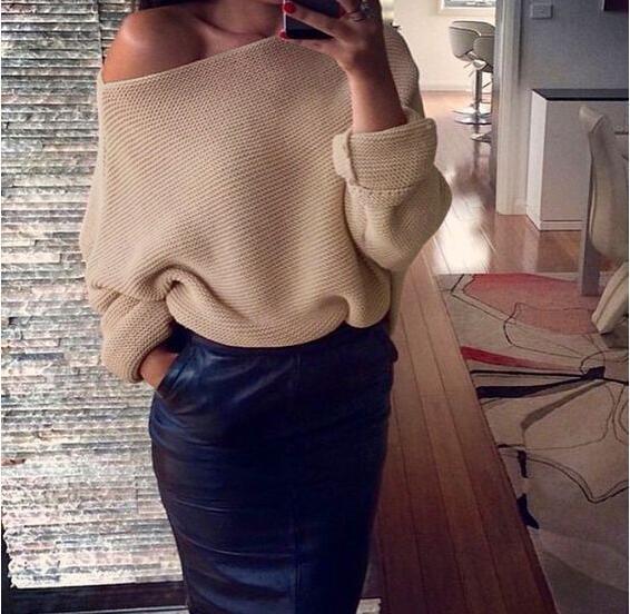 Chunky knit sweater for women with an off-shoulder design and a soft material Lune London