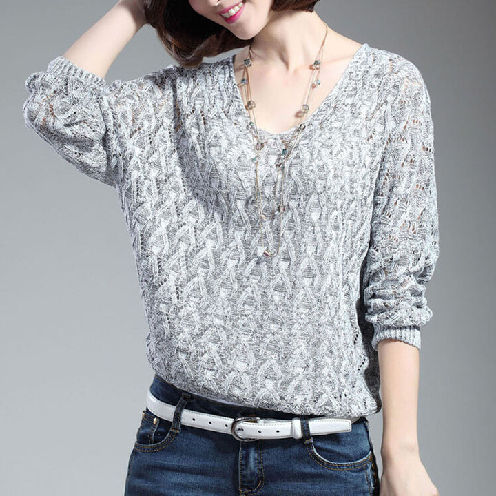 Women's knit pullover with V-neck and airy perforated pattern Lune London