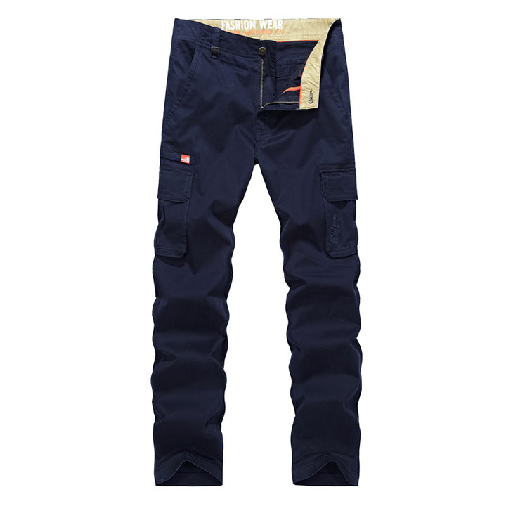 Cargo pants for men with practical pockets and sturdy material Lune London