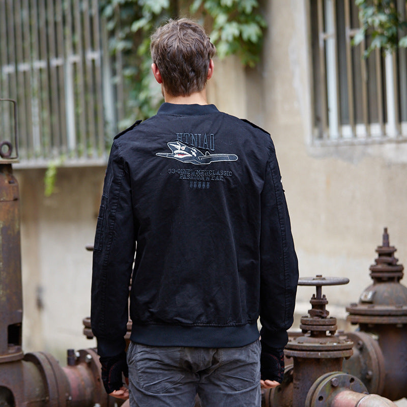 Stylish bomber jacket for men with practical patches Amarae
