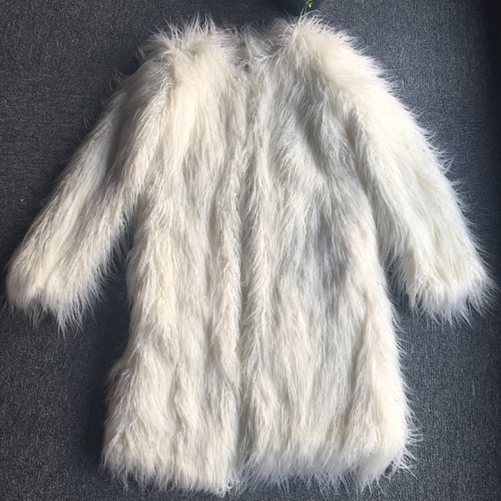 Ladies Long Fluffy Coat in Faux Fur Amarae