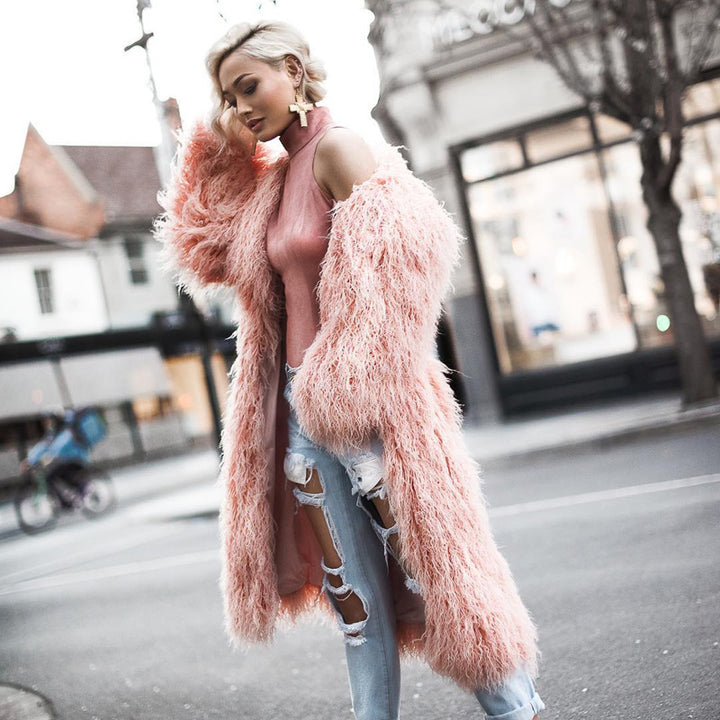 Ladies Long Fluffy Coat in Faux Fur Amarae