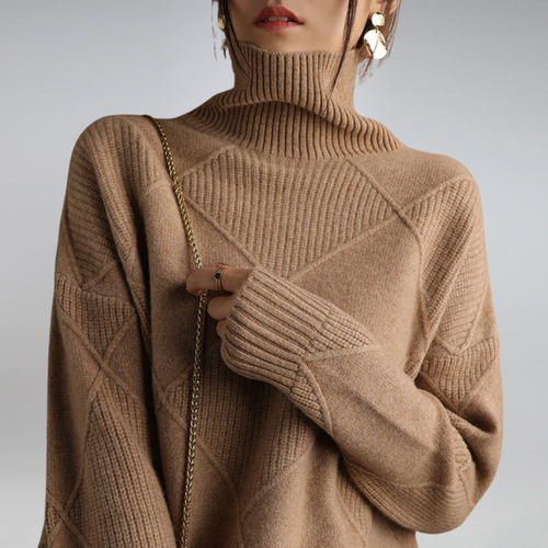 Amarae | Soft Cashmere Women's Turtleneck Sweater