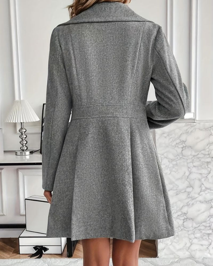 Lune London | Elegant Pleated Wool Coat