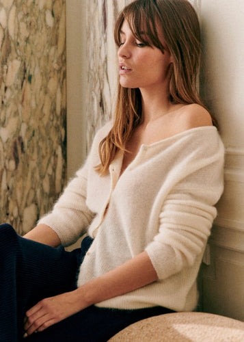 Amarae | Cozy Cardigan