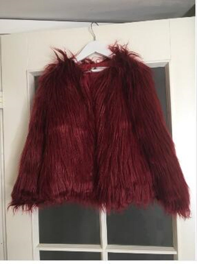 Women Faux Fur Jacket with Voluminous Sleeves and Relaxed Fit Lune London