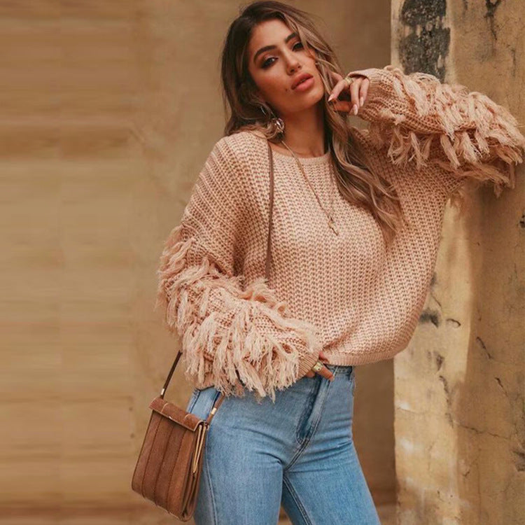 Chic and Still Women's knitted sweater with fringed sleeves and a relaxed fit