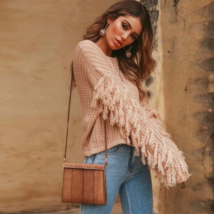Wool knit sweater for women with fringed sleeves Lune London