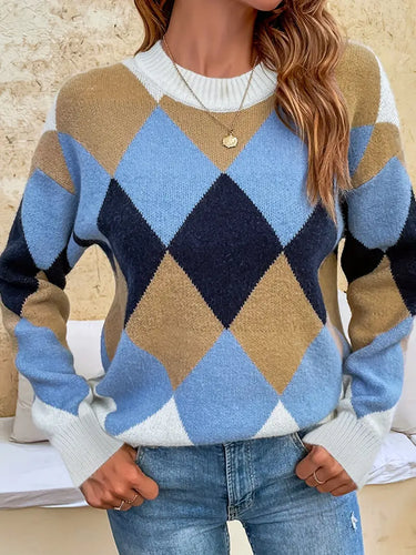 Amarae | Crew neck checkered sweater for timeless elegance