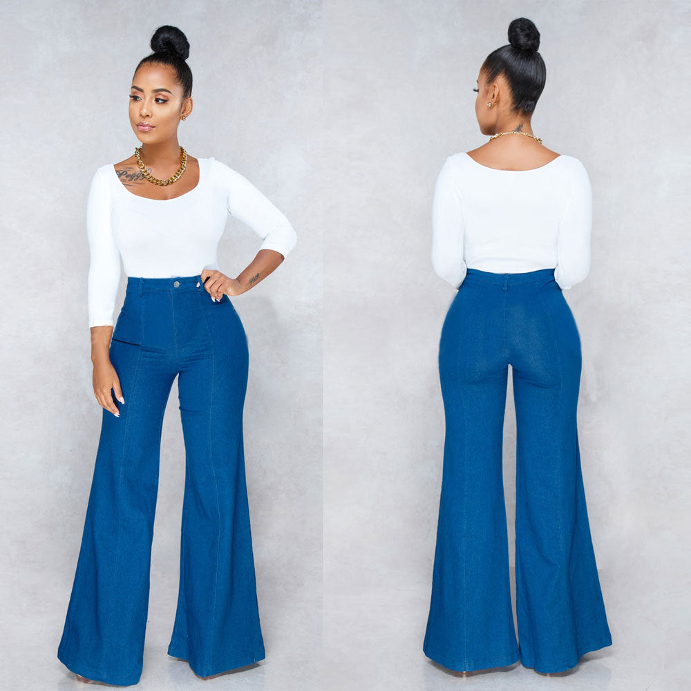 High waisted flared jeans for women with a relaxed fit and a trendy design Lune London