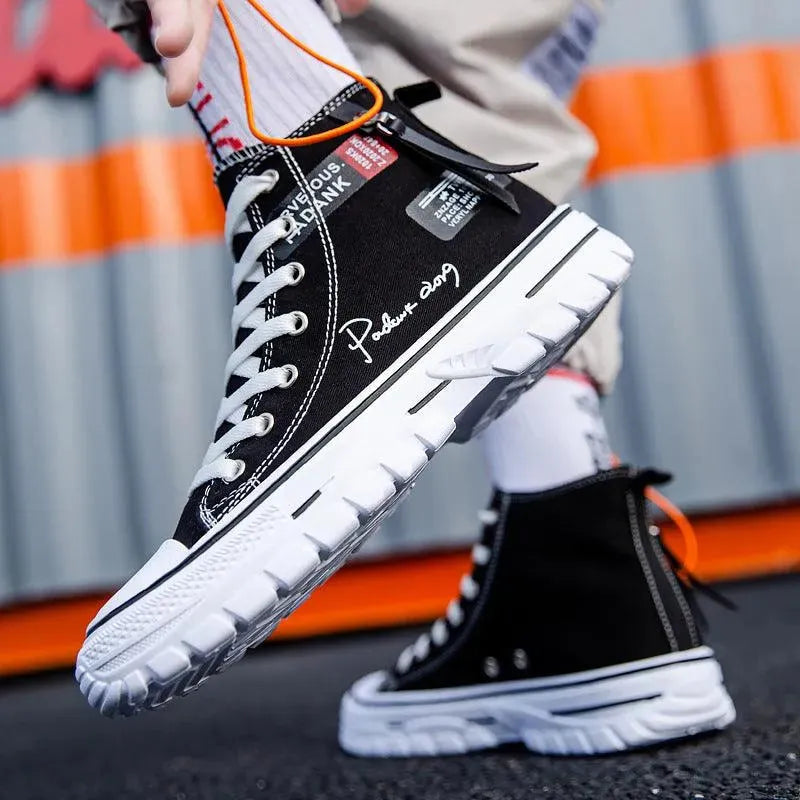 Lune London | High Sneaker for Men – Urban Style and Casual Comfort