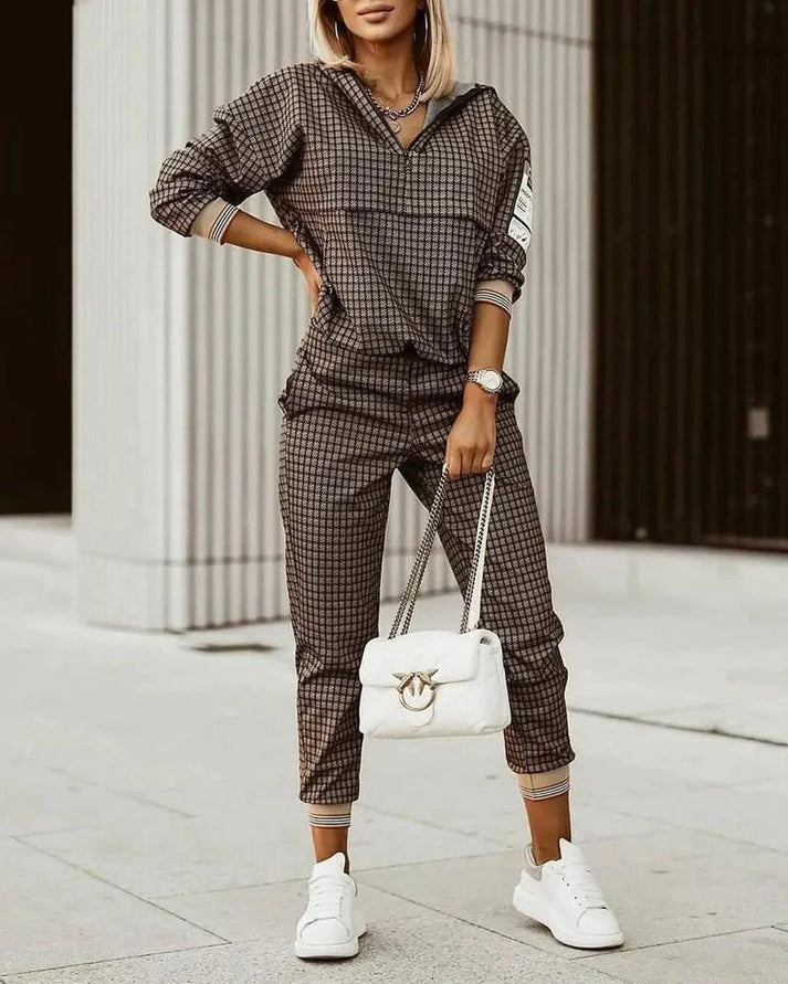 Amarae | Comfortable and Modern Training Set for Women