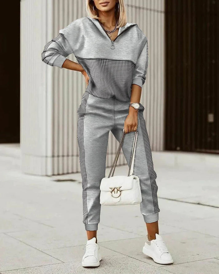 Amarae | Comfortable and Modern Training Set for Women