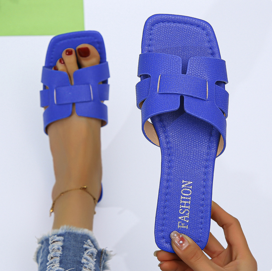 Lune London | Beach Flip-Flops