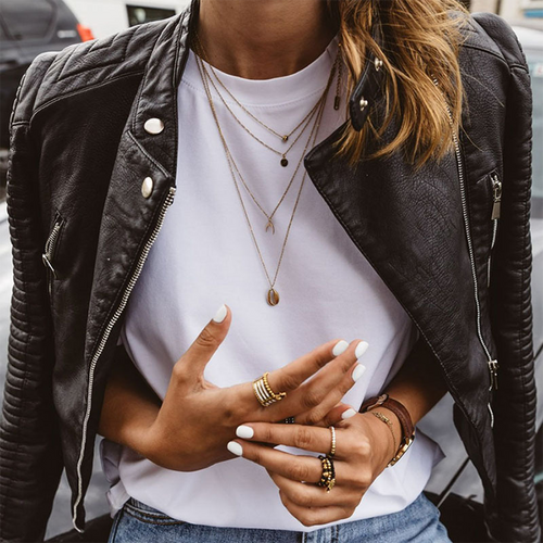 Amarae | Women's leather jacket with timeless charm