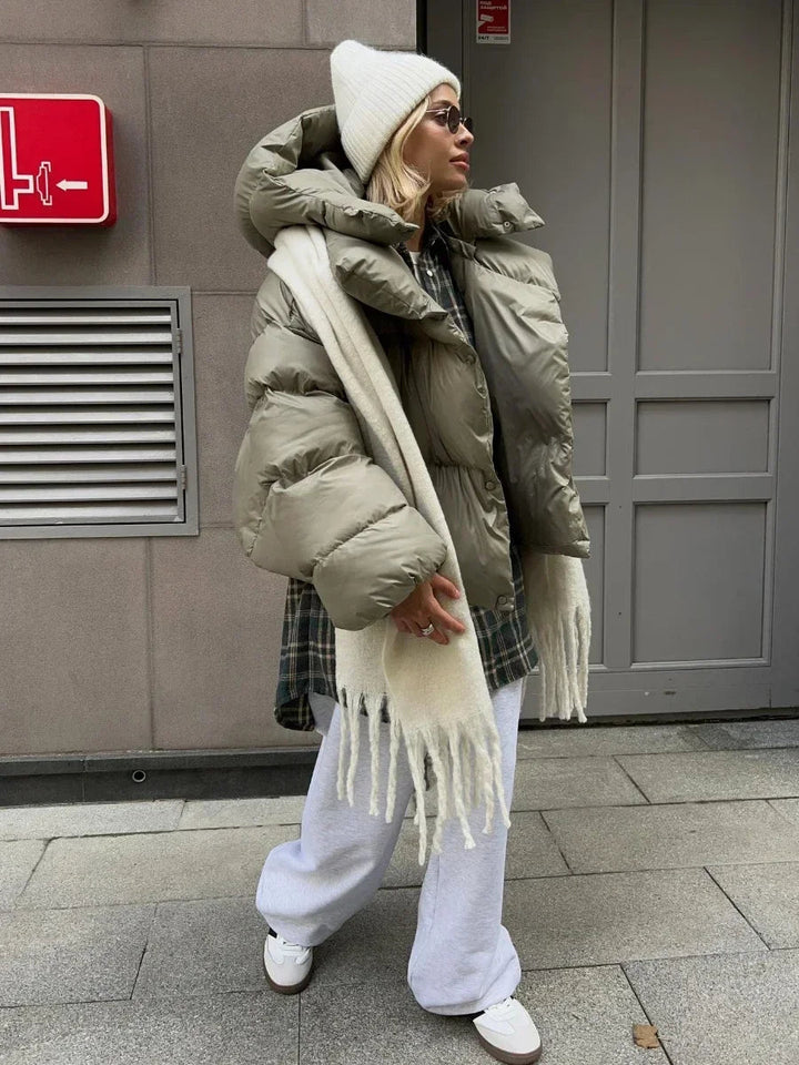 Chic Und Stil | Women's Winter Puffer Jacket with Hood and Oversized Style