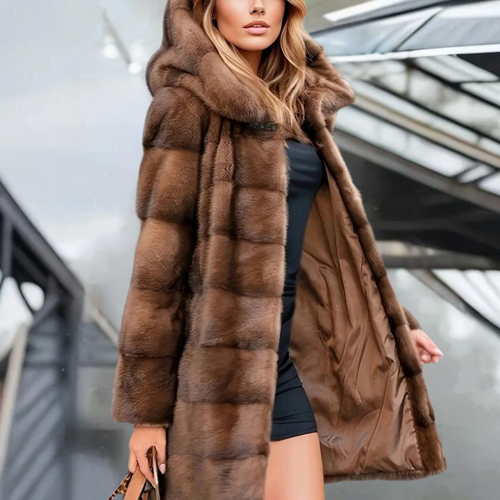 Lune London | Trendy Women's Jacket with Fashionable Hood