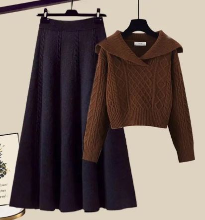 Lune London | Two-Piece Set Consisting Of Knit Sweater and Half Skirt