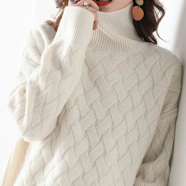 Lune London | Turtleneck Sweater - Cable Knit - Soft Wool Blend - Relaxed Fit