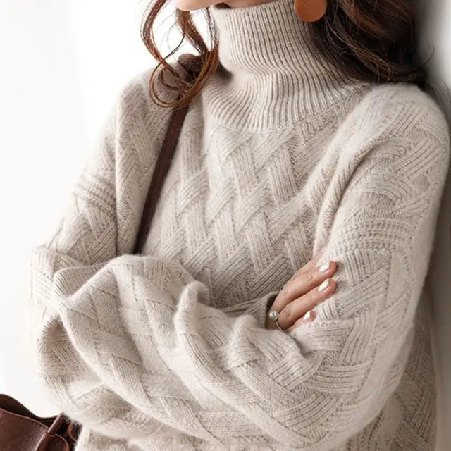 Lune London | Turtleneck Sweater - Cable Knit - Soft Wool Blend - Relaxed Fit