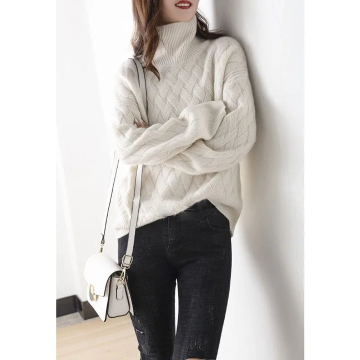 Lune London | Turtleneck Sweater - Cable Knit - Soft Wool Blend - Relaxed Fit