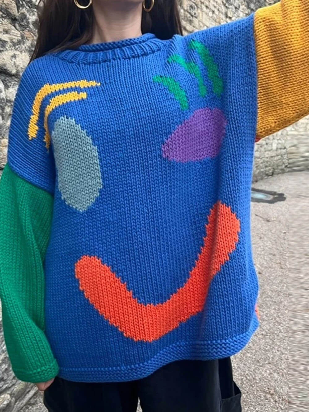 Lune London | Knitted artist style sweater - Casual sweater with abstract face pattern