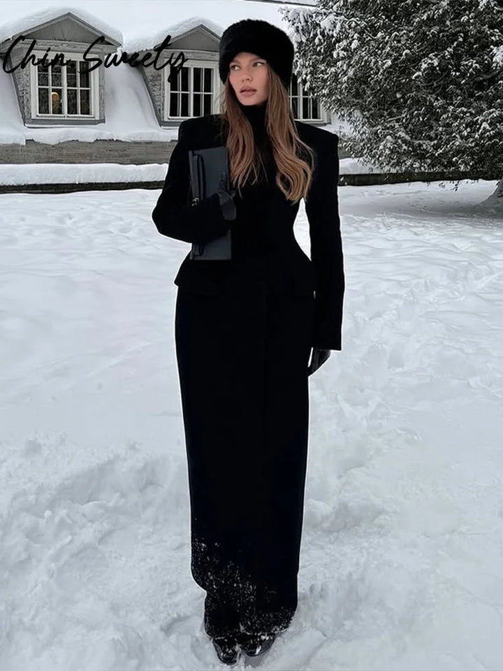 Lune London | Women's Coat - Elegant Wool Coat with Classic Lapel Collar and Warm Lining for Autumn and Winter