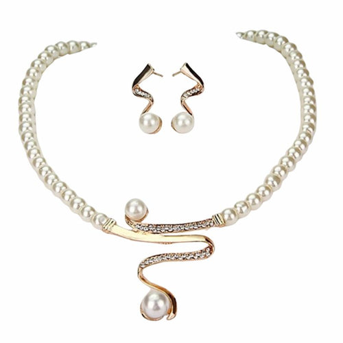 Amarae | Natürliche Perlenkette + Ohrring Satz Gold