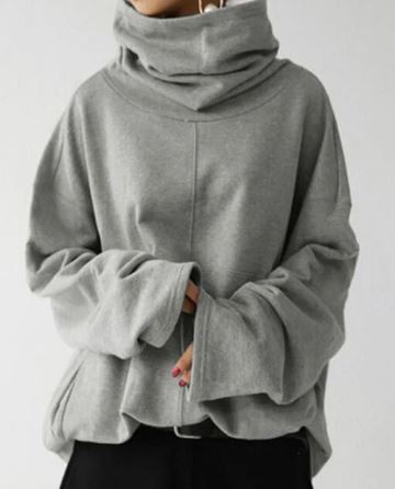Amarae | Women's Long Sleeve Turtleneck Sweatshirt with Pockets