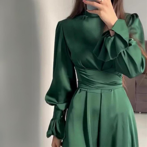Amarae | The Silky Soft Dress with Long Sleeves