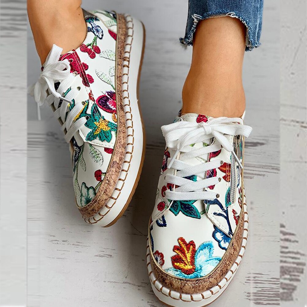 Lune London | Orthopedic sports shoes with floral pattern