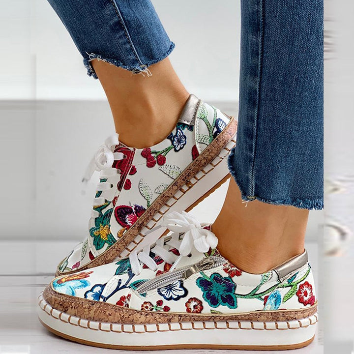 Lune London | Orthopedic sports shoes with floral pattern