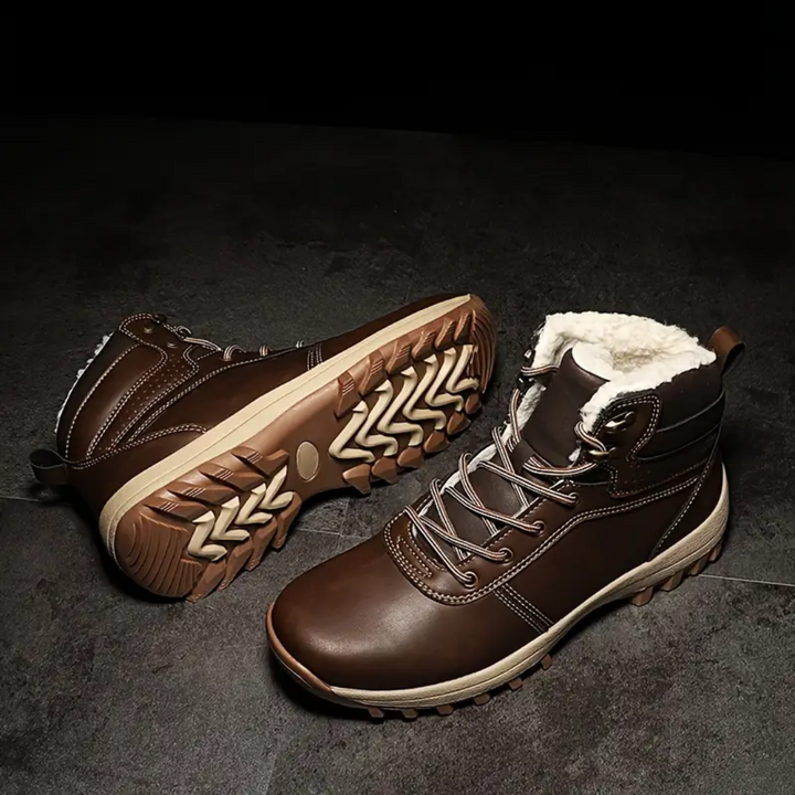 Lune London | Plush lined hiking shoes - Waterproof mountain shoes