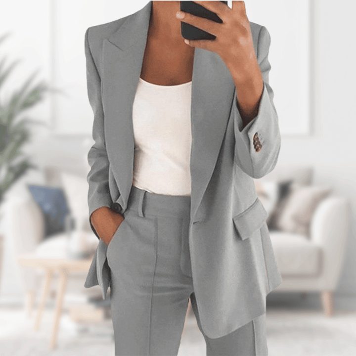 Amarae | The Elegant and High-Quality Suit