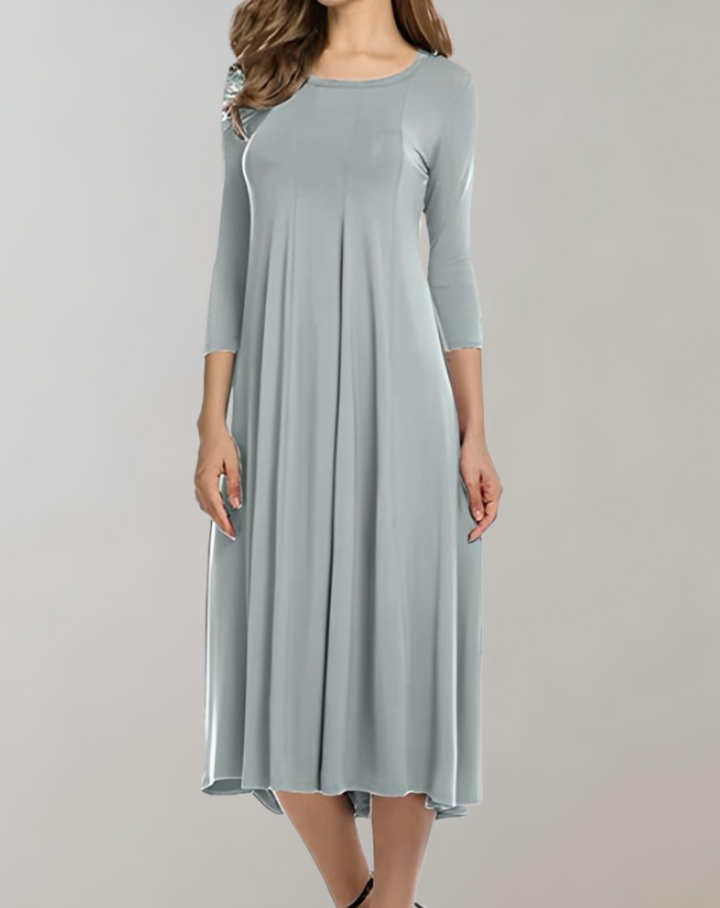 Lune London | A-line dress with 3/4 sleeves and a round neck