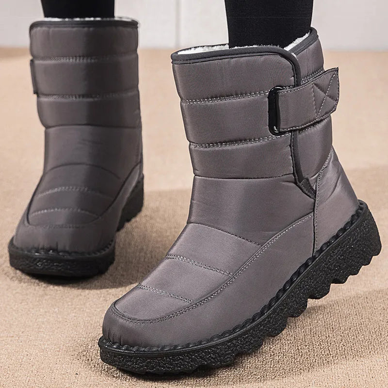 Lune London | Waterproof winter shoes for women with fur lining, black