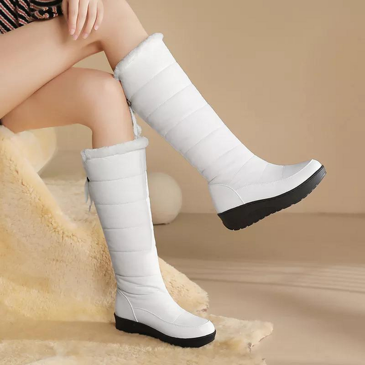 Chic Und Stil | Women's Winter Boots with Lining Warm and Comfortable