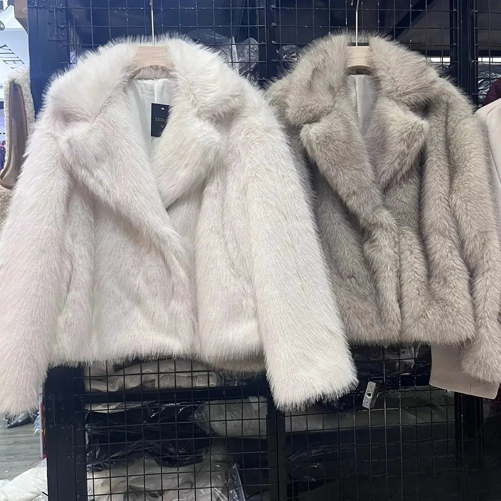 Lune London | Vintage - Women's winter jacket with faux fur and turned-down collar