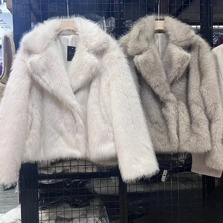 Lune London | Vintage - Women's winter jacket with faux fur and turned-down collar