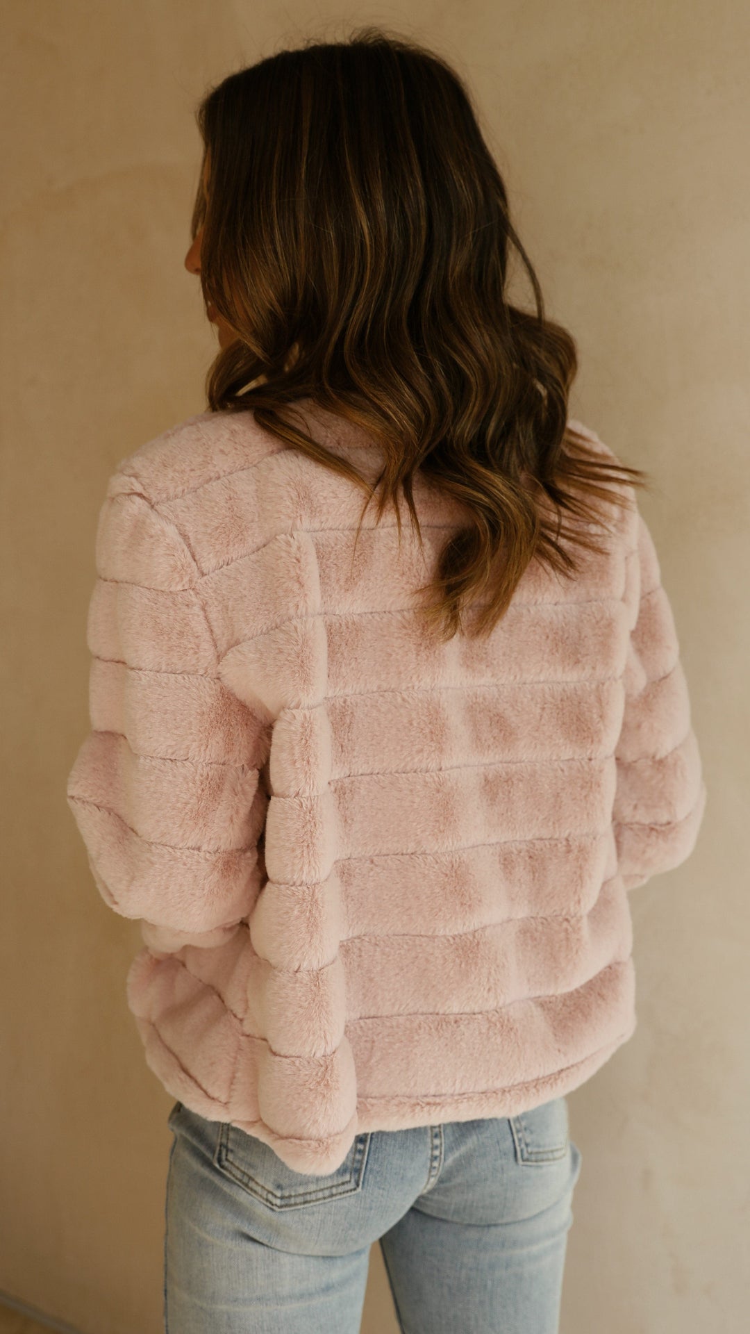 Lune London | Short Jacket - Structured Fit - Quilted Design - Open Front