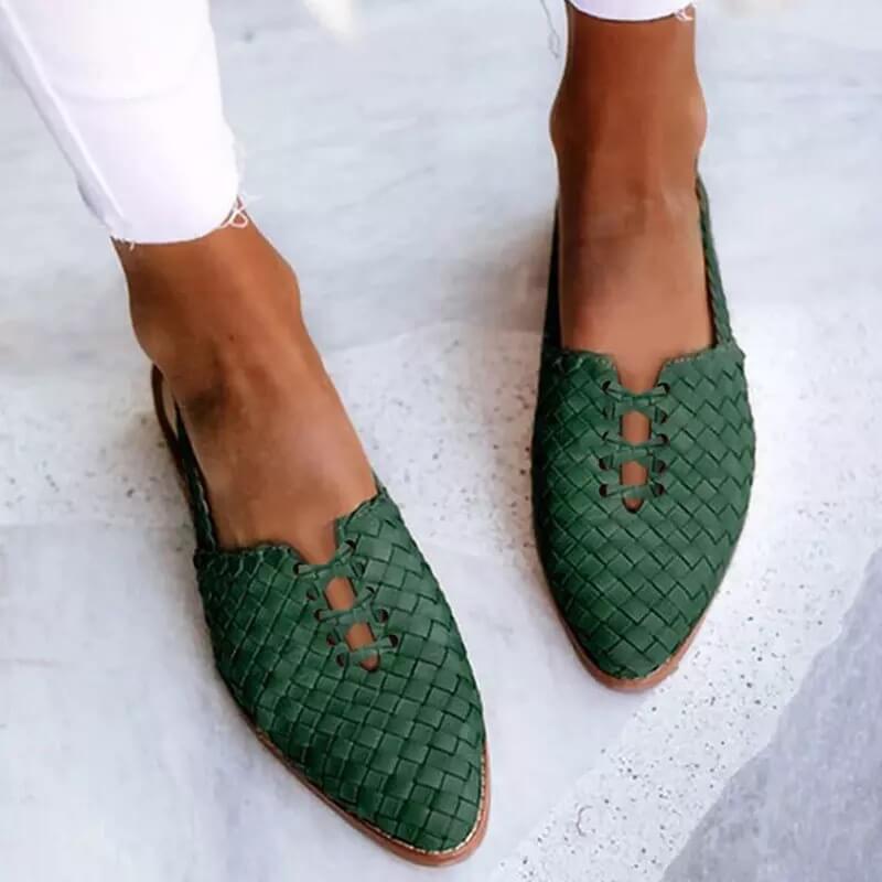 Chic und Stil | Leather Sandals - Luxury Comfort