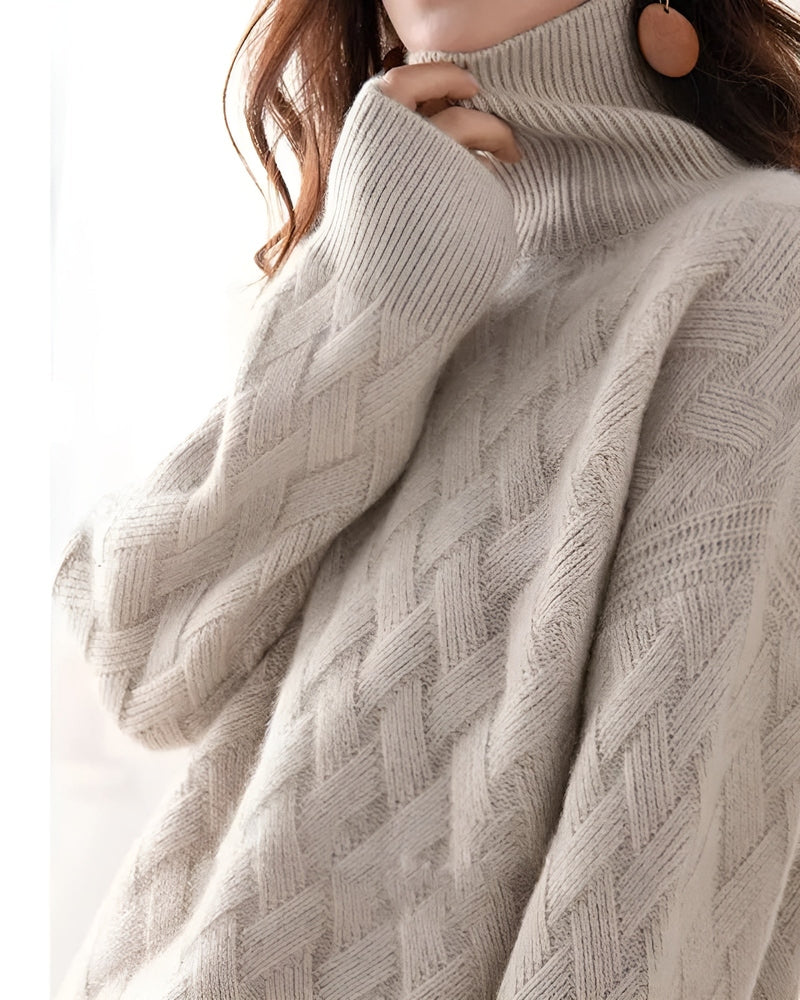 Chic Und Stil | Luxurious Cashmere Turtleneck Sweater for Elegance